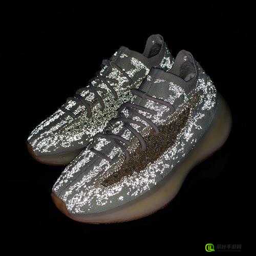 Yeezy380 水蜜桃更加精彩回复：开启潮流新精彩